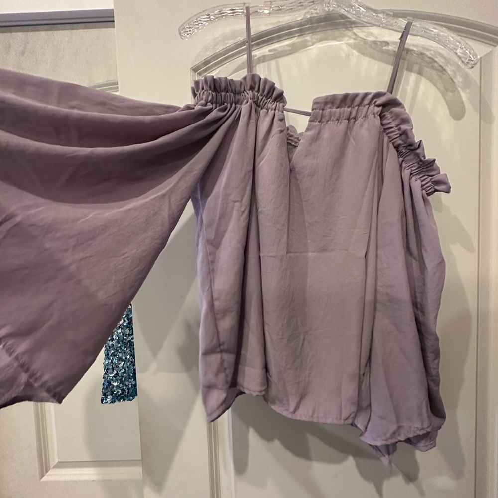 Charlotte Russe Long Sleeve Flowy Blouse Top, Size Medium, Light Purple